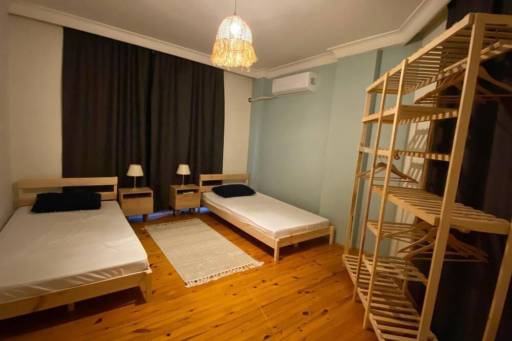 Entire apartment, 2-bedroom apartment in fabulous Alanya with Wifi, Ac in Alanya, Antalya Province