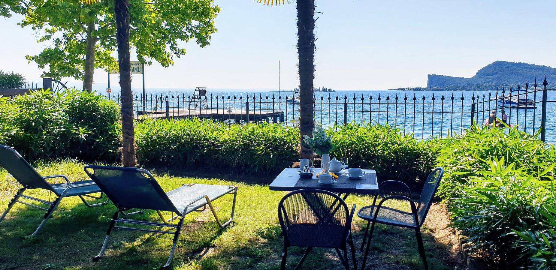 Ganze Ferienwohnung, Ein-Zimmer-Apartment Anna in San Felice del Benaco, Gardasee-Berge