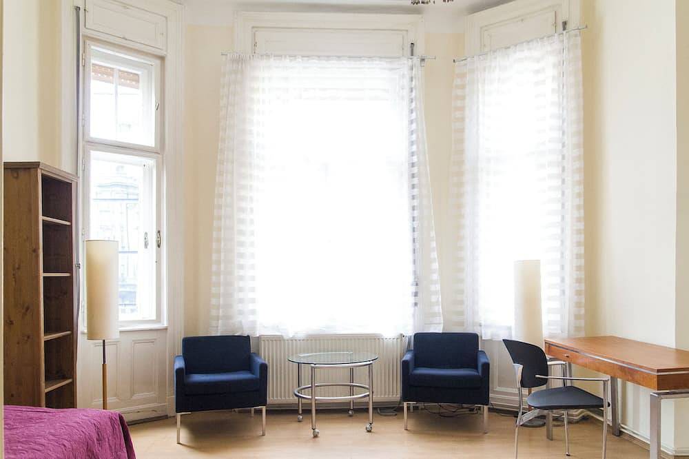 Ganze Wohnung, Spacious 4-Bedroom Flat in  City Center in Budapest, Danube-Ipoly National Park
