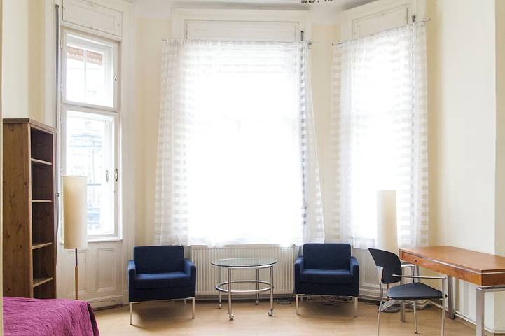 Ganze Wohnung, Geräumige 4-Zimmer-Wohnung im Stadtzentrum in Budapest, Danube-Ipoly National Park