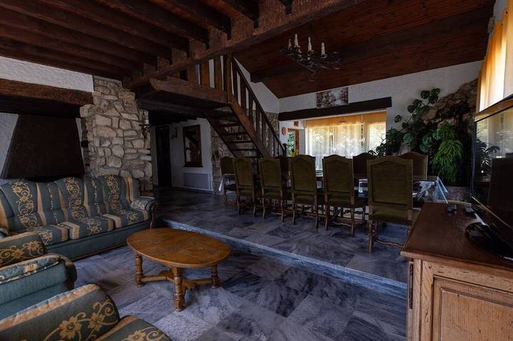 Gîte pour 7 personnes, avec jardin à Maureillas-las-Illas - 2