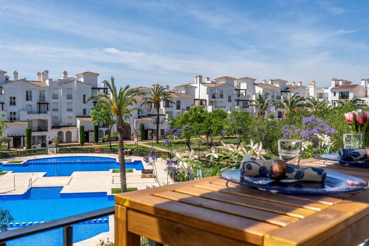 Entire apartment, Apartment 'Casa Albatros - Poolside Retreat' with Shared Pool, Private Terrace and Shared Garden in Torre Pacheco, Costa Cálida