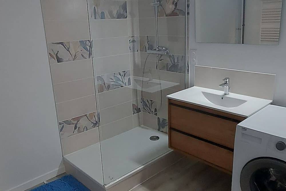 Entire apartment, Centre Ville de Tournon au Cœur des Vignes Éveiller vos Papilles in Tournon-sur-Rhône, Tournon-sur-Rhône region