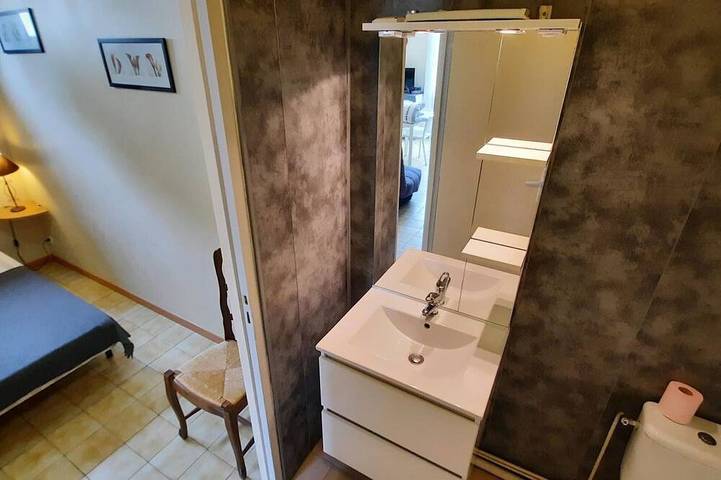 Appartement entier, Appartement moderne T2 avec Wi-Fi en centre-ville, à proximité des Thermes de La Roche-Posay in La Roche-Posay, Vienne (France)
