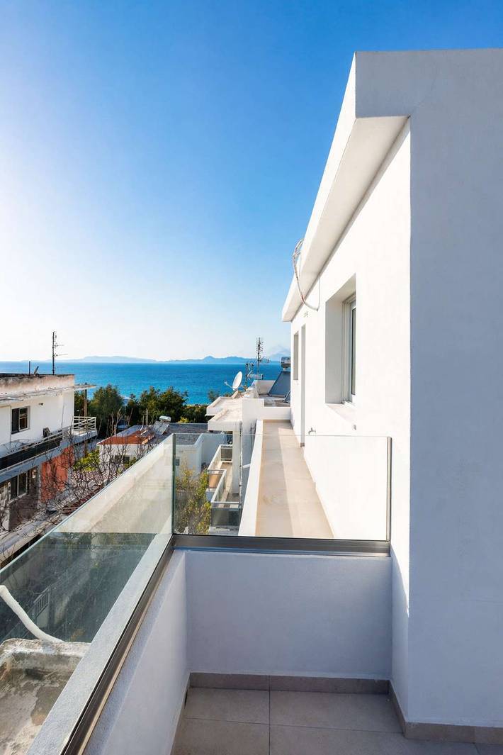 Ferienwohnung für 6 Personen, mit Meerblick und Whirlpool sowie Garten in Rhodos Stadt - 4