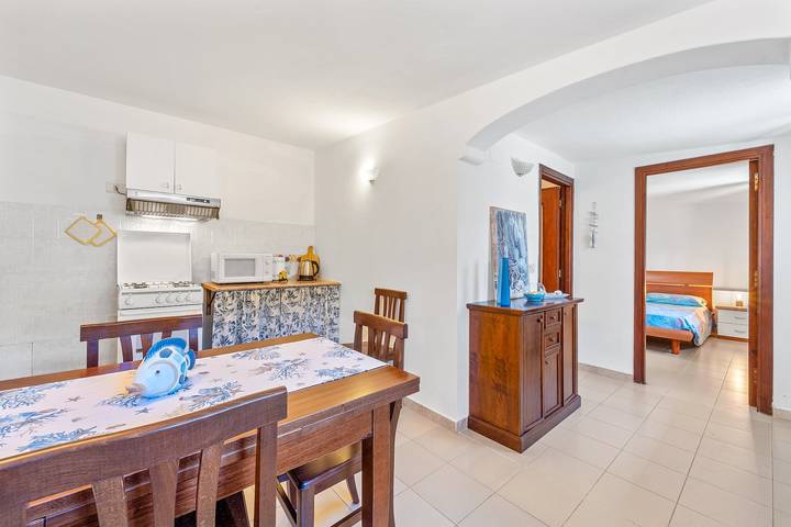 Maison de vacances "The Loft Of Stars" avec vue sur les montagnes, terrasse privée et Wi-Fi in Torre delle Stelle, Maracalagonis