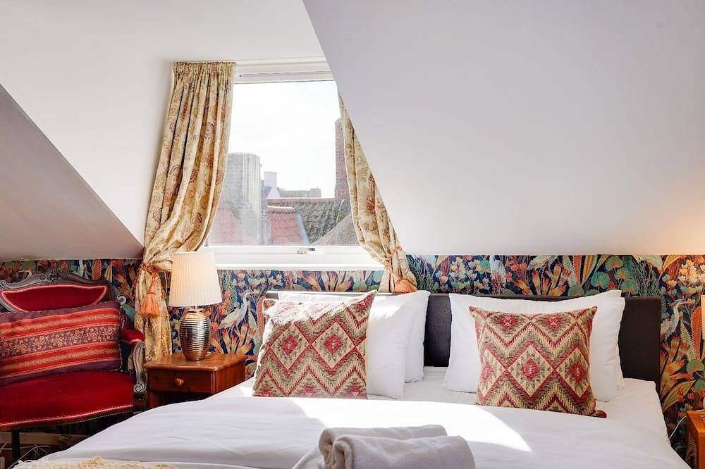 Ganze Wohnung, *New*The Old Smokehouse: Central, Bohemian Room in Tweedmouth, Northumberland