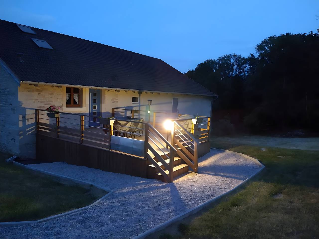 Gîte « Gîte Des Roches » avec terrasse privée, jardin privé et Wi-Fi in Le Clerjus, Région d'Épinal