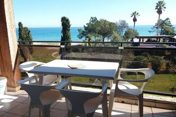 Gîte pour 4 personnes, avec balcon ainsi que jardin et piscine à Moriani-Plage