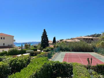 Gîte pour 6 personnes, avec terrasse et vue dans Plage Saint-Clair
