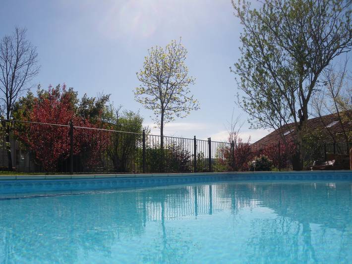 Gîte pour 12 personnes, avec piscine, adapté aux familles dans le Lot - 2