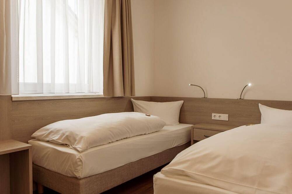 Ganze Wohnung, Wellnesssuite, 2 Schlafräume, Balkon, Sauna - elbresort in Rathen, Elbsandsteingebirge