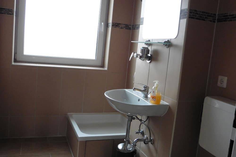 Ganze Wohnung, Appartement in Berlin, familienfreundlich, günstig, zentral, bis 7 Personen in Tempelhof Berlin, Berlin