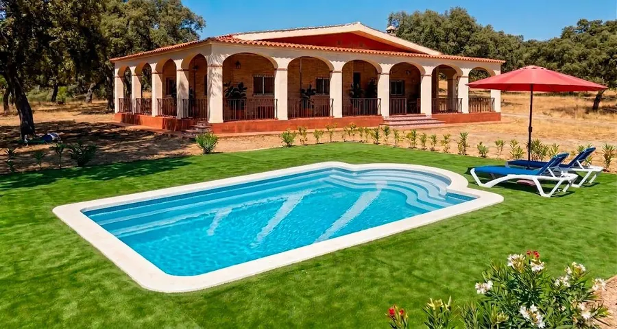 Casa de vacaciones para 8 personas, con vistas además de piscina y jardín - 1