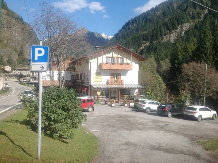 Gîte pour 3 personnes, avec terrasse et vue à Bagolino