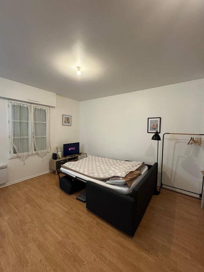 Appartement entier, Studio idéal Gare & Centre-Ville in Conflans-Sainte-Honorine, Yvelines