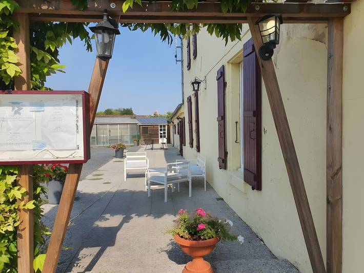 Le paradis - Chambre d'hôtes P in Chaillé-les-Marais, Fontenay-le-Comte