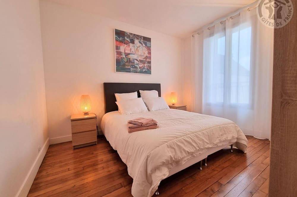 Casa de piedra con jardín, cerca de París y Versalles in Carrières-sur-Seine, Yvelines
