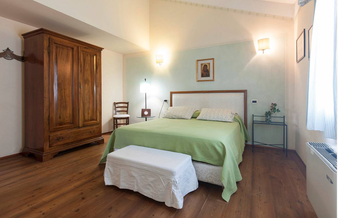 Chambre 'Verde' avec jardin partagé, Wi-Fi et climatisation in Mirano, Province de Venise