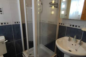 Log Cabin for 4 People in Loch Lomond, West Dunbartonshire, Photo 4