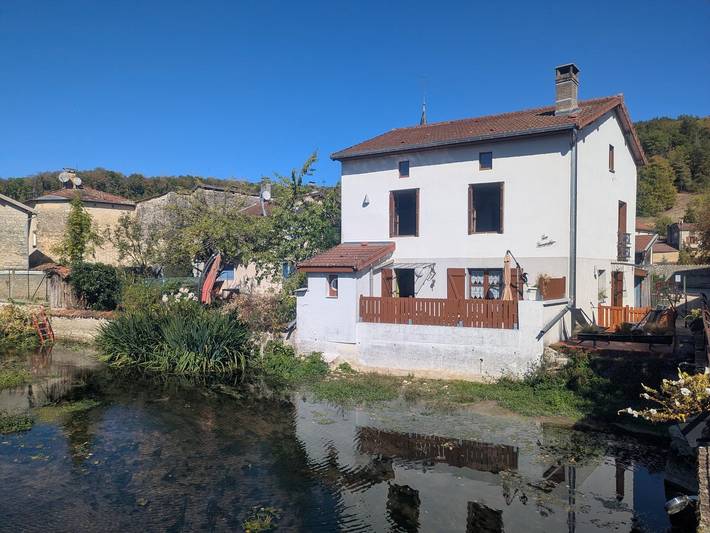 Gîte pour 6 personnes, avec Terrasse et Vue à Cirey-sur-Blaise