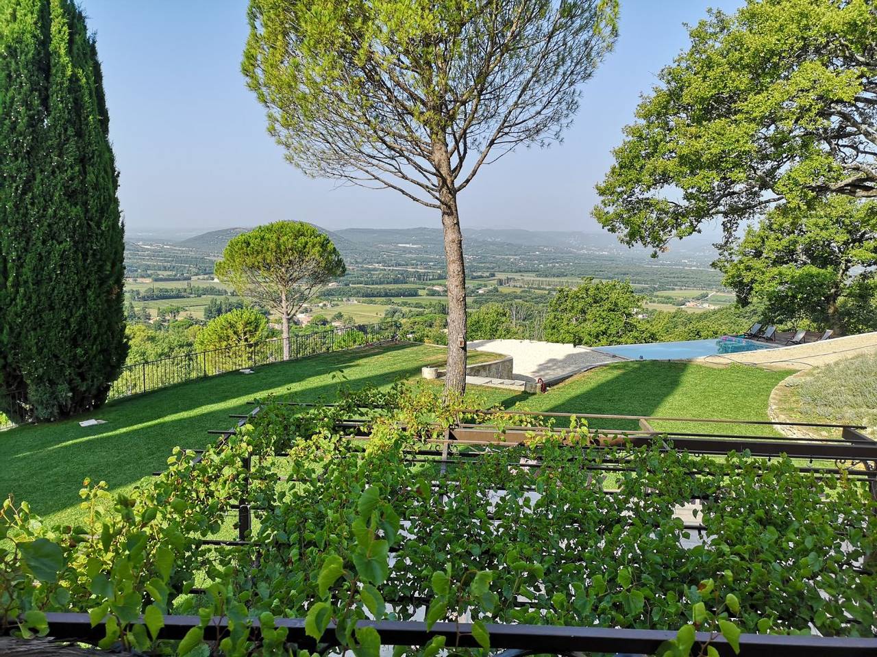 Domaine de Fontvieille piscine spa luxe au naturel in Allan, Région de nyons