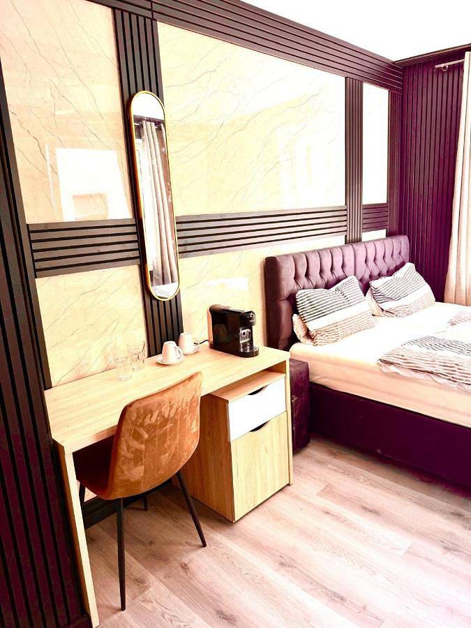 Single Room in Würzburg, Fränkisches Weinland