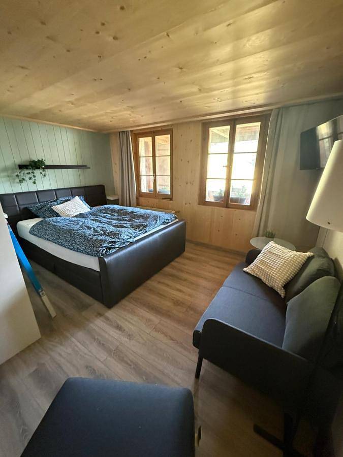 Ferienwohnung für 2 Personen, mit Ausblick in Matten