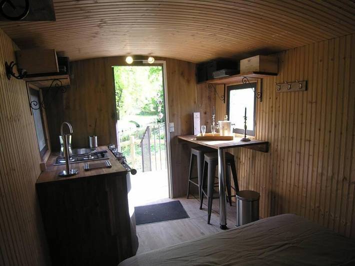 Gîte pour 2 personnes, avec jardin ainsi que jacuzzi et balcon dans Airan - 3