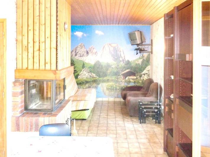 Gîte pour 6 personnes, avec piscine ainsi que jardin et vue sur le lac, animaux acceptés dans Lac de Saint-Étienne-Cantalès - 4