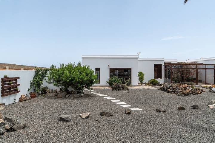Location de vacances pour 2 personnes, avec jardin dans El Mojón (Lanzarote)
