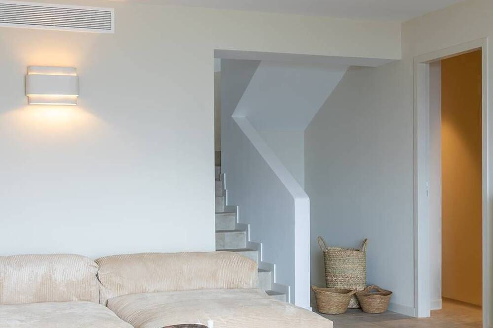 Villa Allegria with 6 bedrooms, swimming pool and sea view in Alata (Corsica), Ajaccio e dintorni