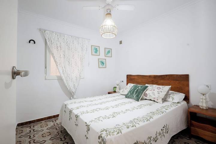 Chalet für 6 Personen, mit Terrasse in Oliva - 4