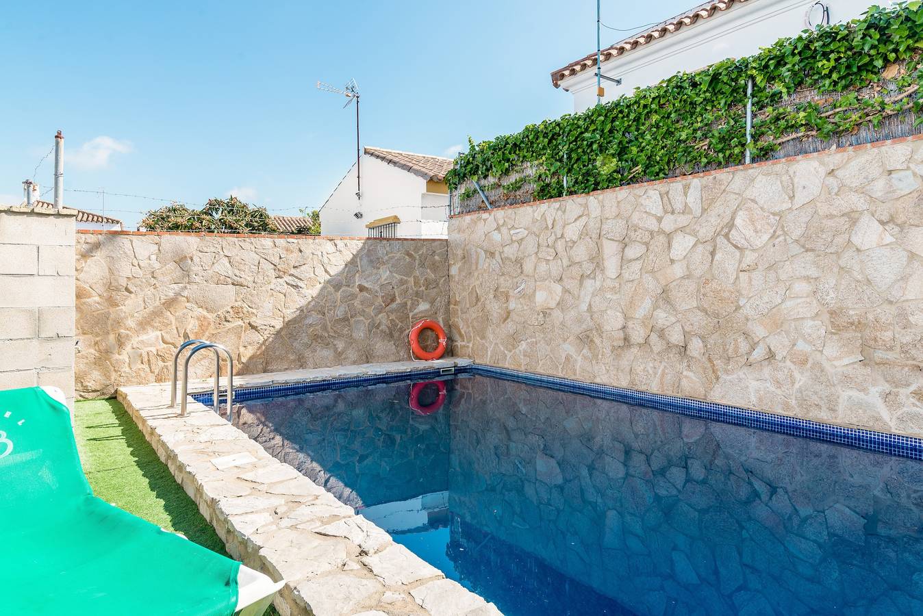 Villa rústica perto da praia com piscina, terraço e Wi-Fi; animais de estimação permitidos in Conil de la Frontera, Costa de la luz