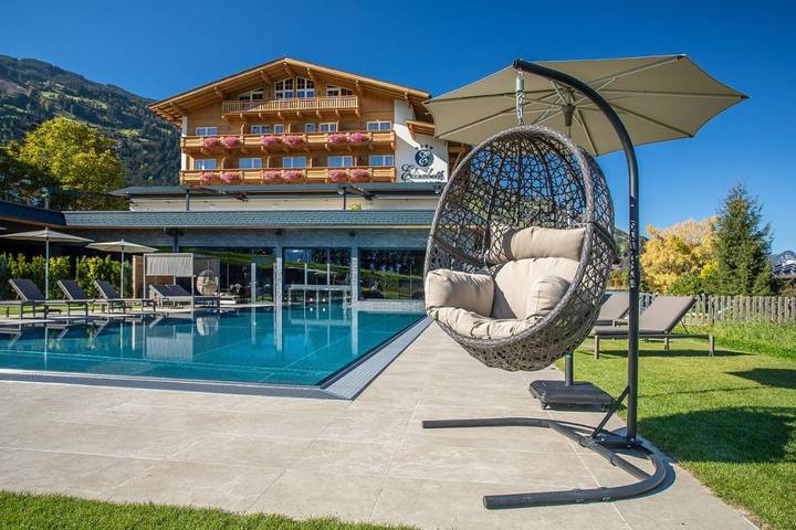 Hôtel pour 2 personnes, avec piscine ainsi que jardin et sauna