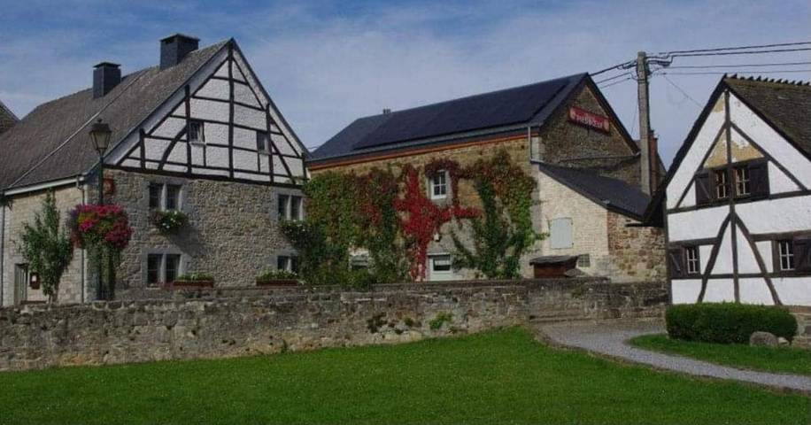 Gîte pour 2 personnes, avec terrasse ainsi que jardin et vue à Wéris - 2