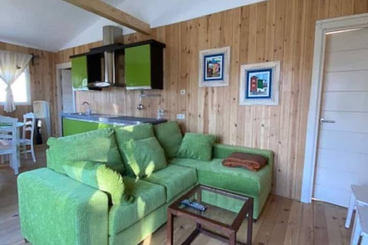 Gîte pour 8 personnes, avec jardin à Mazarambroz