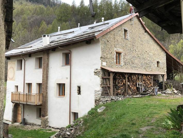 Appartamento per 2 persone, con Balcone e Giardino nonché Panorama a Oulx