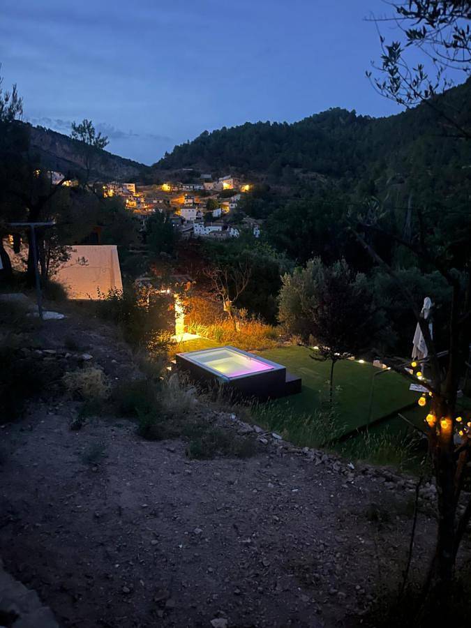 Casa rural para 11 personas, con Balcón y Terraza además de Jardín y Piscina en Alto Mijares - 3
