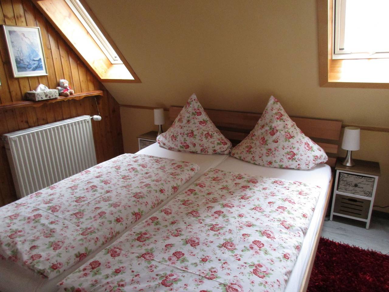 Ganze Wohnung, Dachgeschosswohnung mit Gartennutzung in Tengen, Hegau