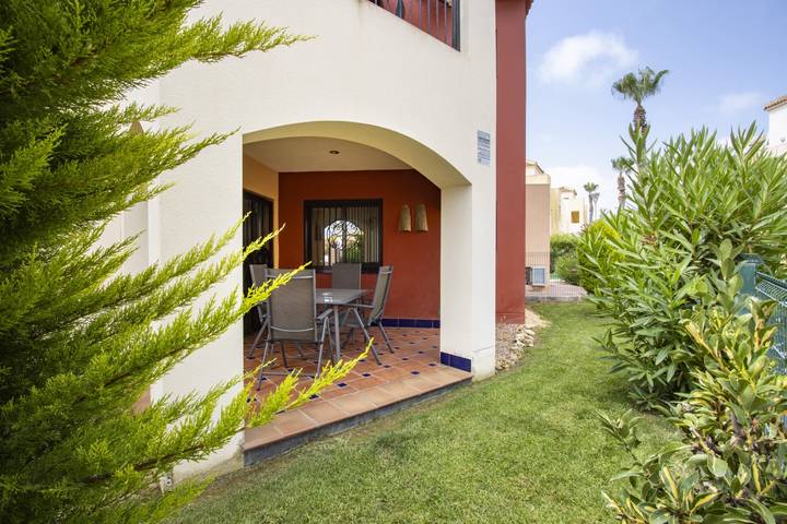Ferienwohnung für 4 Personen, mit Pool und Garten sowie Balkon in Torrevieja - 3