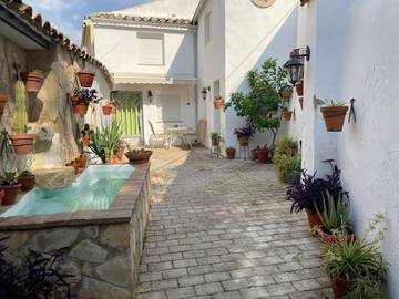 Apartamento de vacaciones para 4 personas, con vistas y terraza, Se admiten mascotas en Sierras Subbéticas