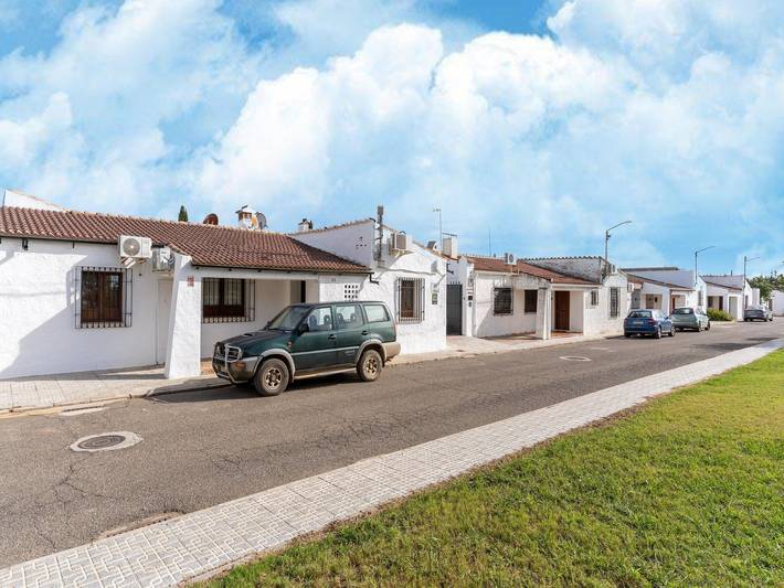 Casa vacanza per 20 persone, con piscina e giardino in Spagna