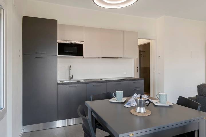 Hel lägenhet, Apartment 'Giulio's  Piano Terra' with Lake View in San Zeno di Montagna, Gardabergen
