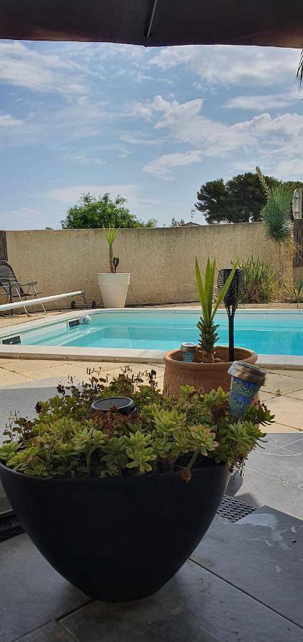 Villa pour 6 personnes, avec jacuzzi ainsi que piscine et jardin à Martigues - 2