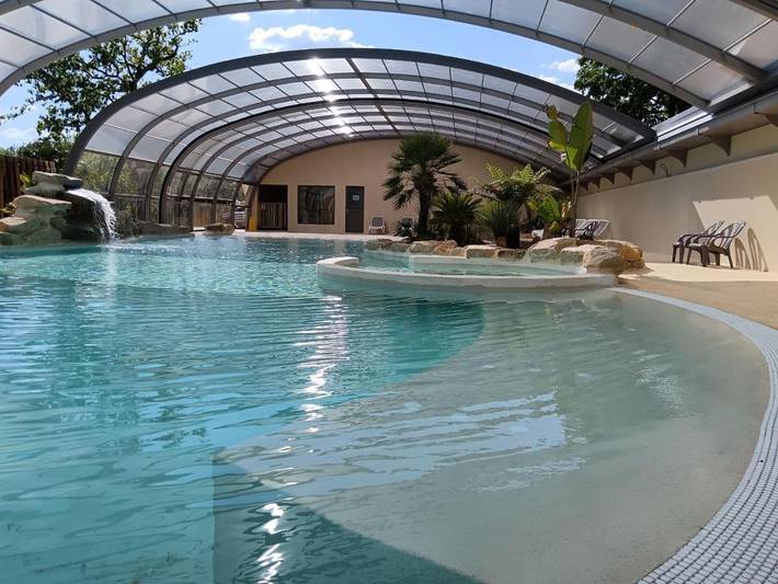 Location de vacances pour 10 personnes, avec bassin pour enfant et piscine ainsi que jacuzzi et terrasse à Taden - 4