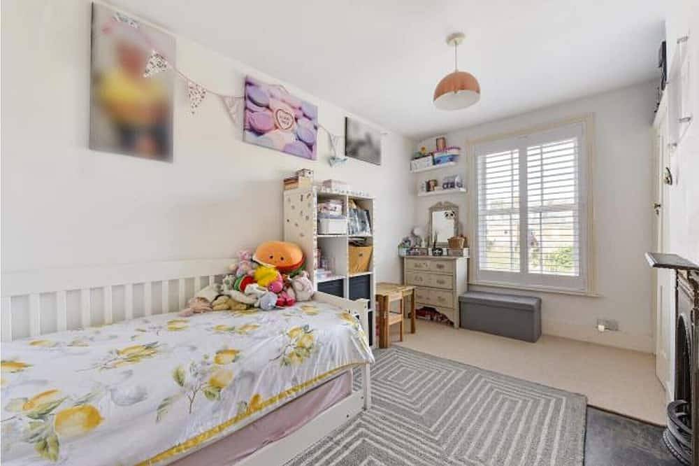 Period Home in the Heart of Winchester in Winchester, South Downs