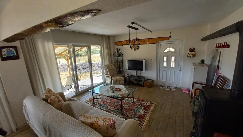 Casa de vacaciones para 5 personas, con vistas además de piscina y jardín, Se admiten mascotas - 1
