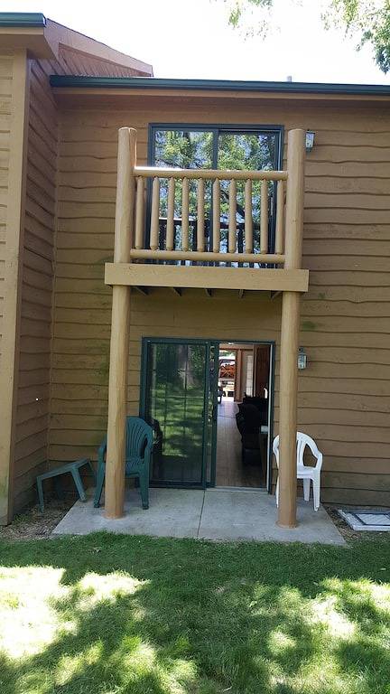 Die Bären-Höhle Ruhige und bequeme Tier-und Kolibri-Betrachtung in Starved Rock State Park