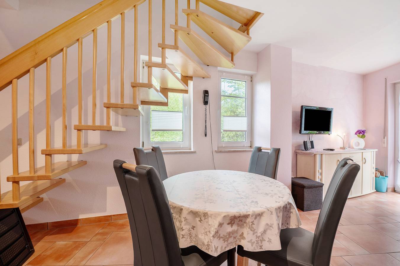 Ganze Wohnung, Ferienwohnung 'Gästehaus Mühlenhof - Donfelder' mit privater Terrasse, privatem Garten und Wlan in Maring-Noviand, Bernkastel-Kues & Umgebung